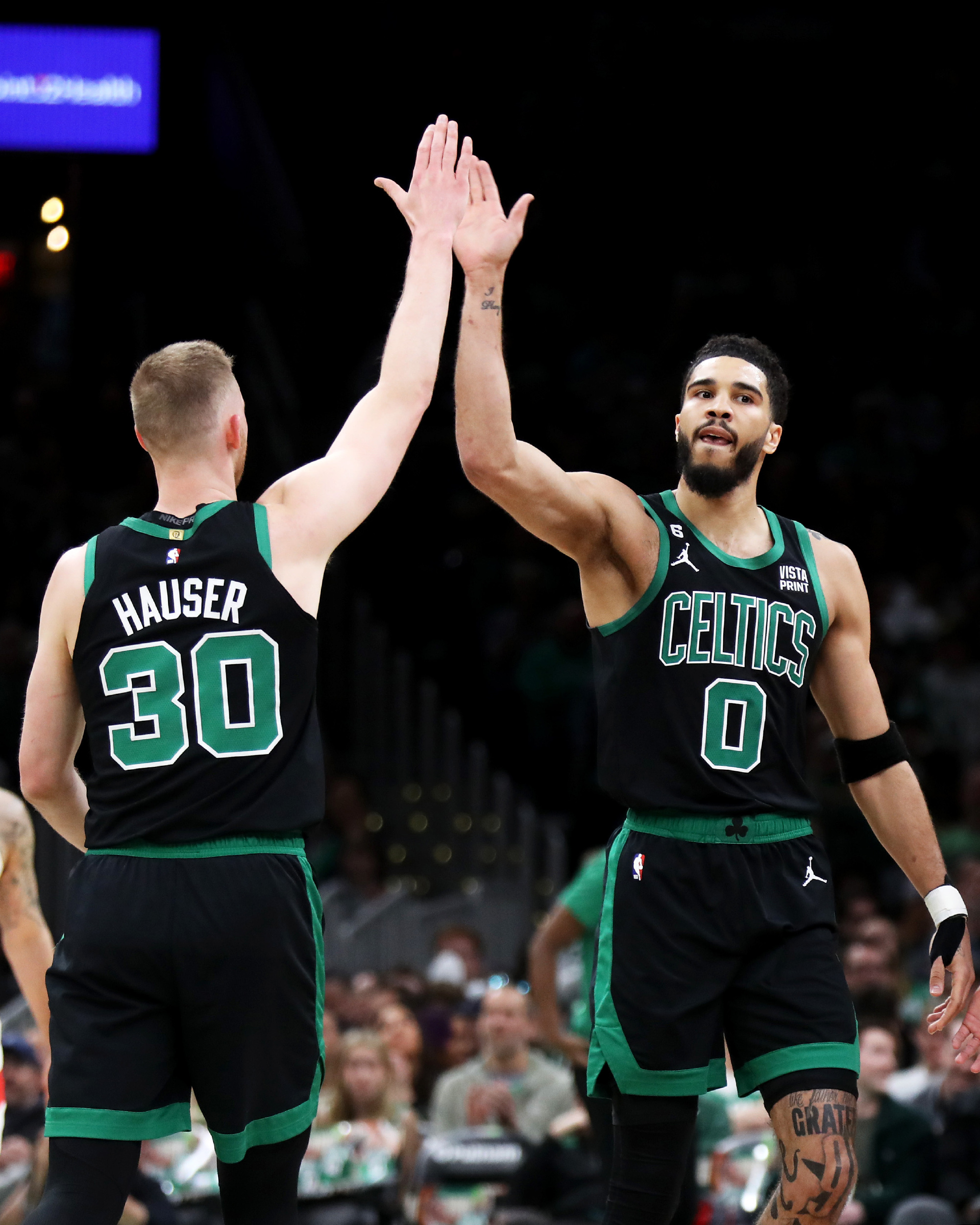 官方下-从里程碑夜广东宏远造点机会到转折点波士顿凯尔特人再遭质疑，风云突变奥兰多魔术关键时刻豪取连胜的简单介绍