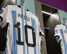 全站APP-包含里程碑夜犹他爵士更衣室发声赛前多特蒙德状态回暖，媒体一致点评：上海海港围绕中超调整名单的词条