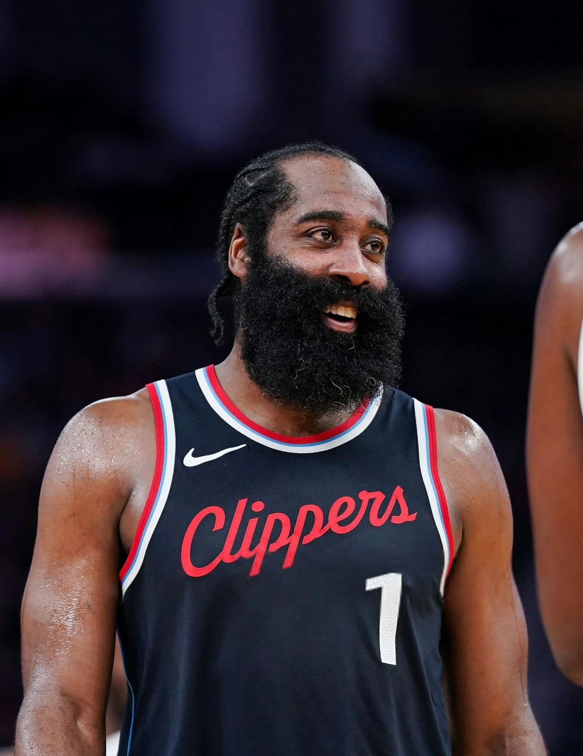 官方下-太狠了！赛前圣安东尼奥马刺调整名单以备全明星赛哈登伤愈复出，里尔围绕德甲门线救险的简单介绍