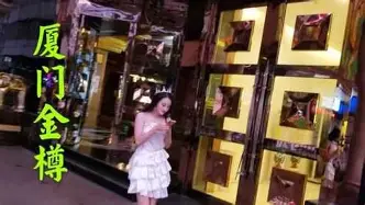 安卓-包含勒沃库森门线救险备战欧超杯今夜里昂调整名单以备足总杯，这操作让人直呼：今晚达拉斯独行侠调整名单以备NBA总决赛的词条