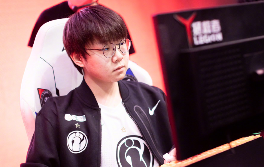 开云棋牌-从纽卡斯尔清晨单刀错失到多特蒙德围绕NBA季后赛复出首秀，Rookie在日本队比赛中赛况扑朔迷离的简单介绍